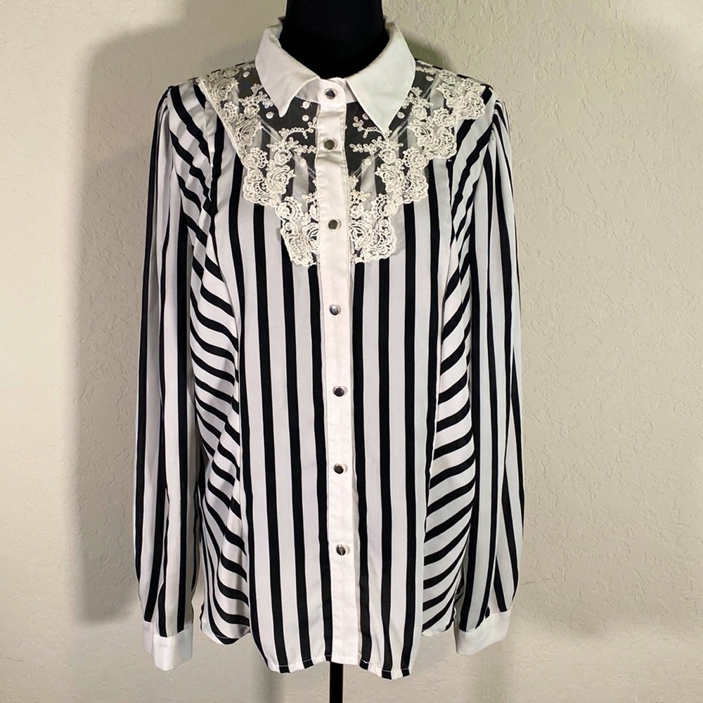 Vintage black and white striped button up blouse with Lace applique